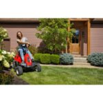 Troy-Bilt TB30B 30-Inch 10.5 HP 344cc Briggs & Stratton 6-Speed Small Riding Lawn Mower - Image 7